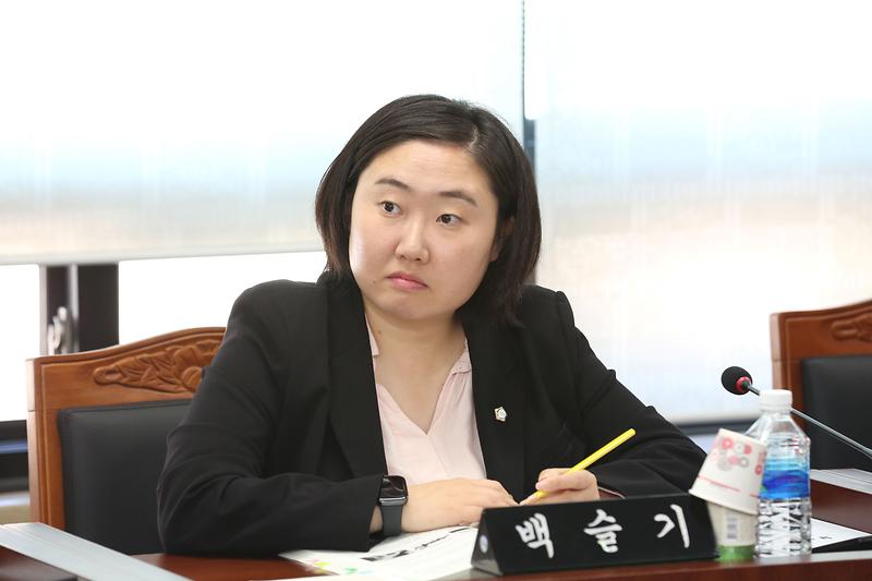 제270회 제3차 환경경제안전위원회(백슬기 위원) 사진