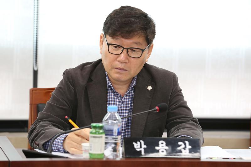 제271회 제1차 환경경제안전위원회(박용갑 위원) 사진