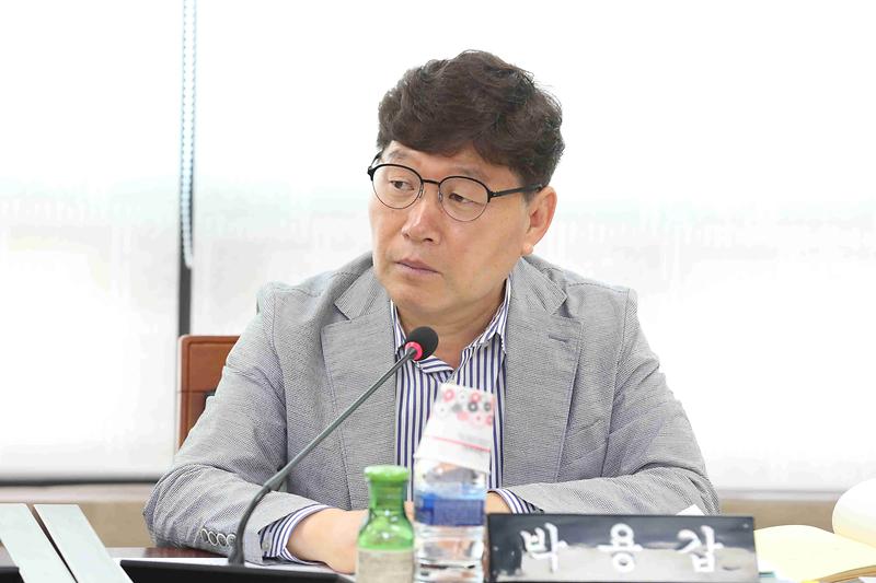 제274회 제3차 환경경제안전위원회(박용갑 위원) 사진