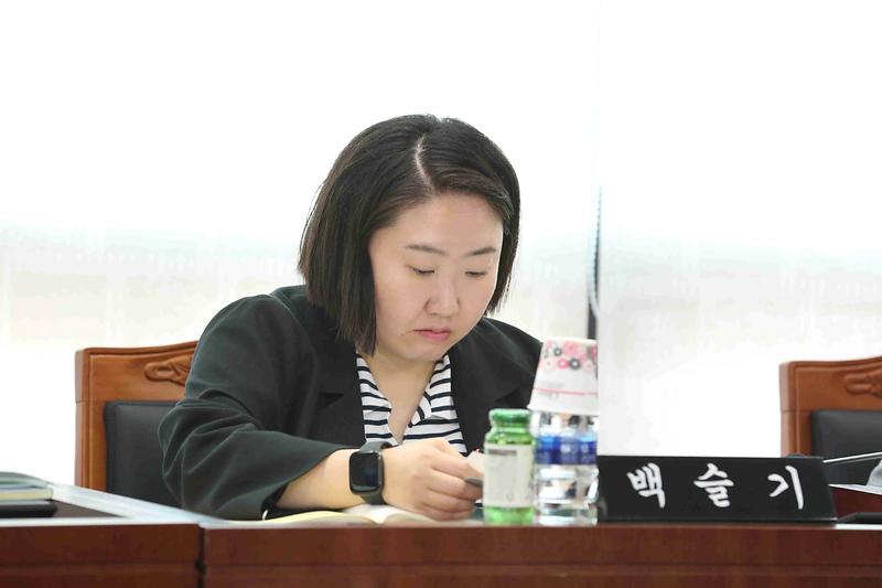 제274회 제3차 환경경제안전위원회(백슬기 위원) 사진