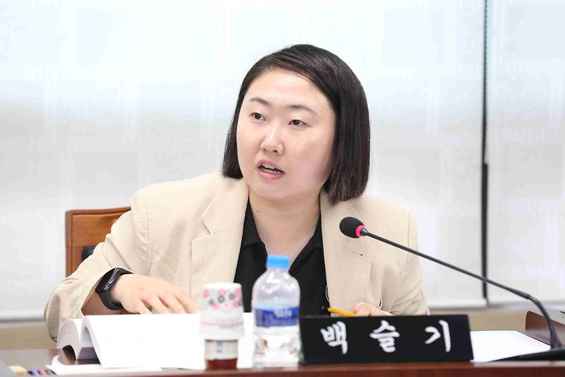제274회 제4차 환경경제안전위원회(백슬기 위원) 사진