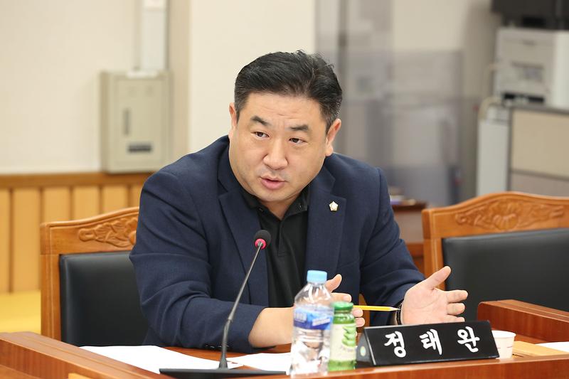 제270회 제1차 의회운영위원회(정태완 위원) 사진