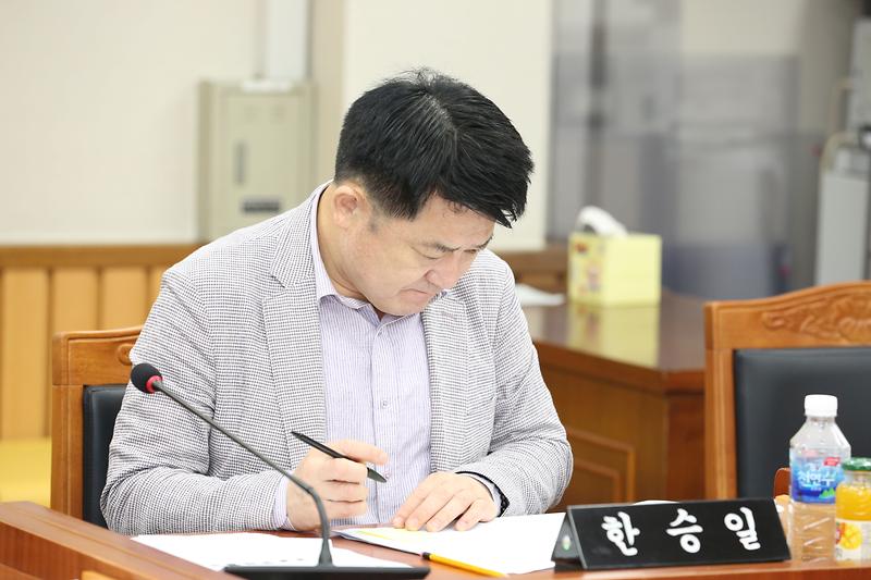 제269회 제1차 기획행정위원회(한승일 위원) 사진