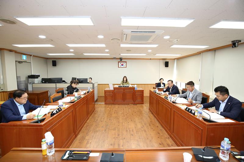 제270회 제3차 기획행정위원회(2024.10.11.) 사진