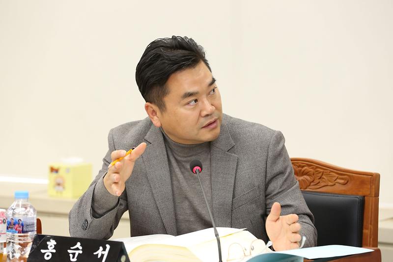 제271회 제3차 기획행정위원회(홍순서 위원) 사진