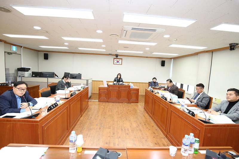 2024.12.09._제271회_제4차_기획행정위원회_(34).jpg 이미지