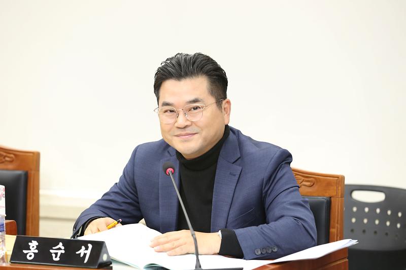 제271회 제6차 기획행정위원회(홍순서 위원) 사진