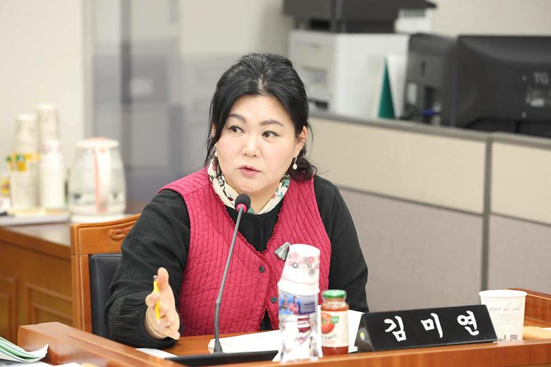 2025.02.10._제272회_제2차_기획행정위원회_(5)..jpg 이미지