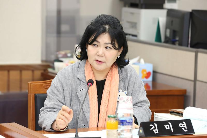 2025.04.07._제273회_제5차_기획행정위원회_(14).jpg 이미지