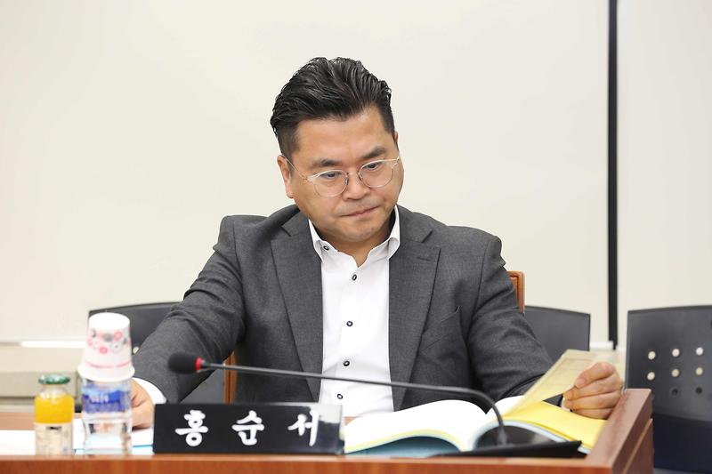 제273회 제5차 기획행정위원회(홍순서 위원) 사진