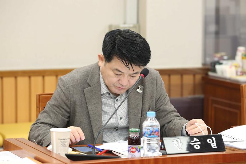 제273회 제6차 기획행정위원회(한승일 위원) 사진