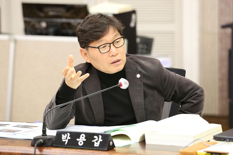 2024년 행정사무감사 6일차(박용갑 위원) 사진