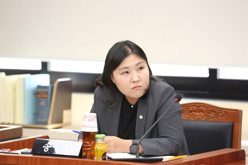 제263회 제1차 복지도시위원회 (2023.10.16.) (송이 위원) 사진