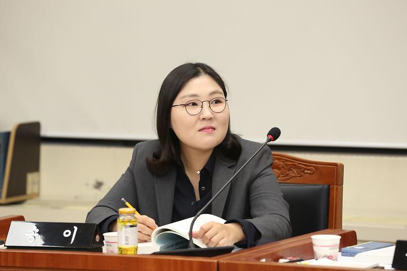 제264회 제4차 복지도시위원회 (2023.12.07.) (송이 위원) 사진