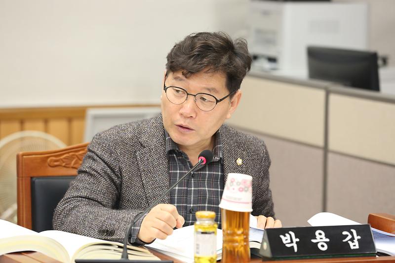 제264회 제5차 복지도시위원회 (2023.12.08.) (박용갑 위원) 사진