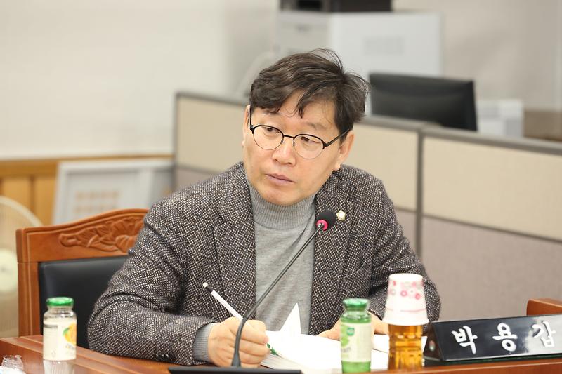 제265회 임시회 복지도시위원회 (박용갑 위원) 사진