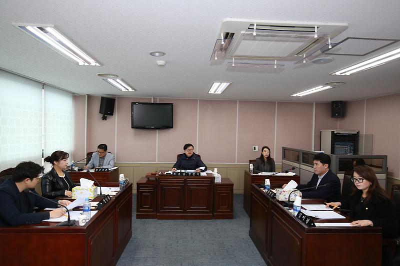 2019.03.21._제230회_제2차_의회운영위원회.jpg 이미지