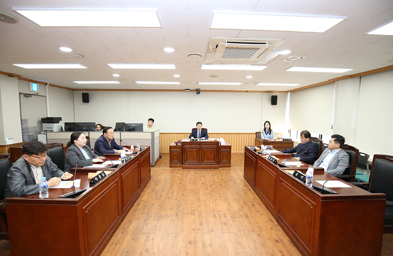 2023-04-03_보도자료_사진(인천_서구의회_수도권매립지_종료를_위한_특별위원회,_본격_활동_돌입).png 이미지