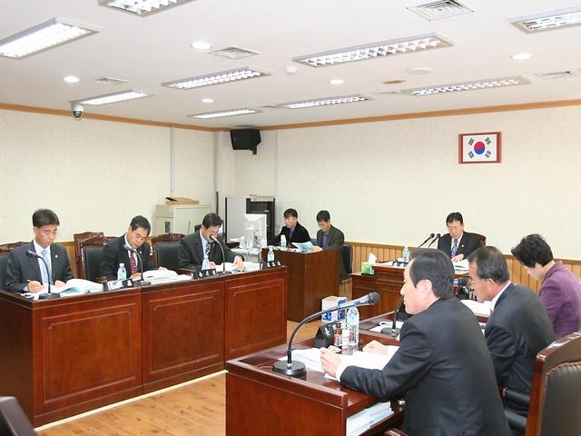 2008년 세입·세출예산안 심사(복지도시위원회) 사진