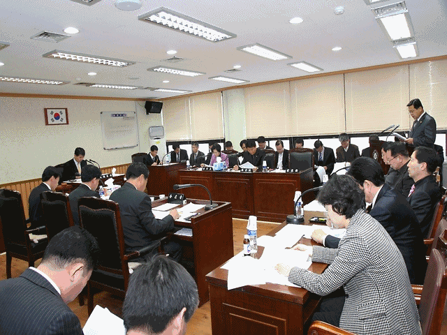 제2회 예산결산특별위원회 사진