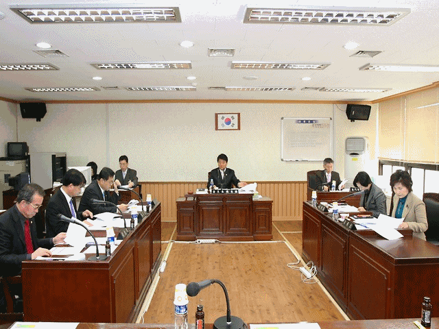 제156회 서구의회 임시회 상임위원회별 조례안 심사 사진