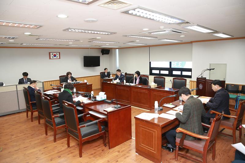 환경조사 특별위원회 사진