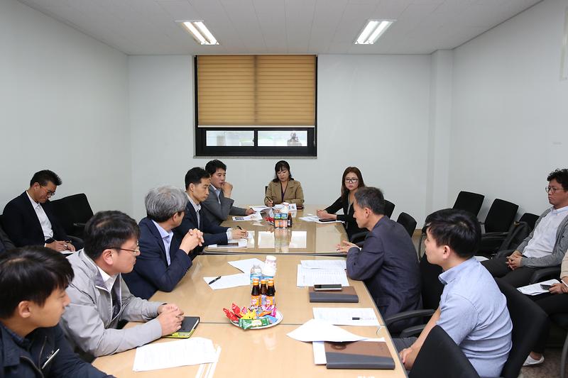 2019.10.7.국시책 사업 특별위원회와 관계기관과의 간담회 사진