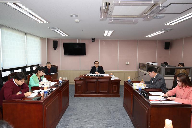 2019.12.02._제234회_제1차_의회운영위원회_(10).jpg 이미지