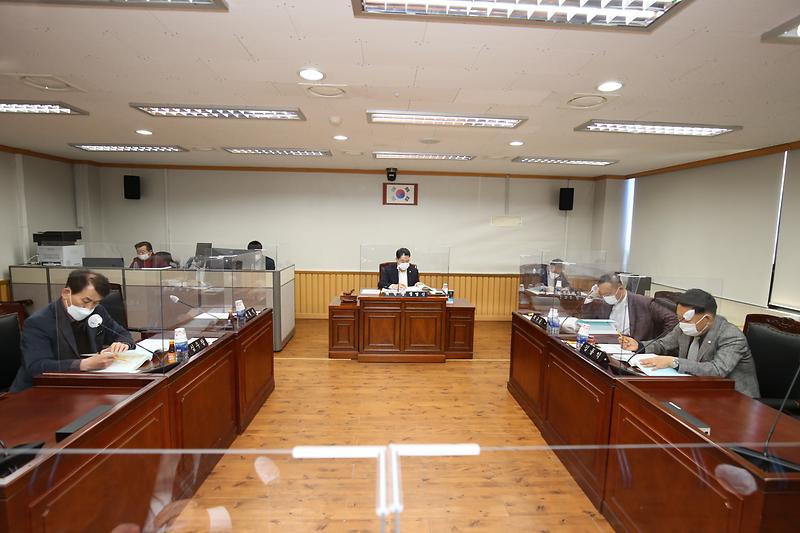 제243회 인천광역시 서구의회 임시회 제1차 복지도시위원회(2021.04.06.) 사진