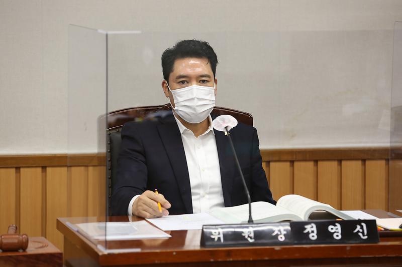 2021.04.06._제243회_제1차_복지도시위원회__(21).jpg 이미지
