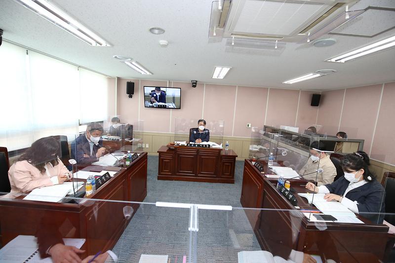 제243회 인천광역시 서구의회 임시회 제1차 환경경제위원회(2021.04.06.) 사진