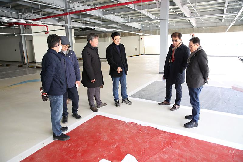 환경경제위원회, 당하동 공영주차장 합동점검 (2024.02.27.) 사진