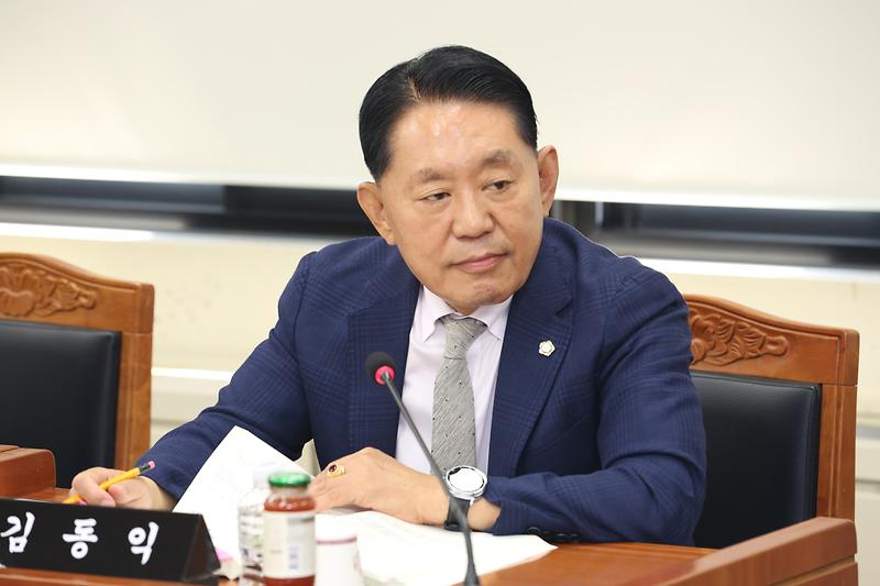 2026.09.15._제283회_임시회_제2차_복지환경도시위원회_(16)-.jpg 이미지