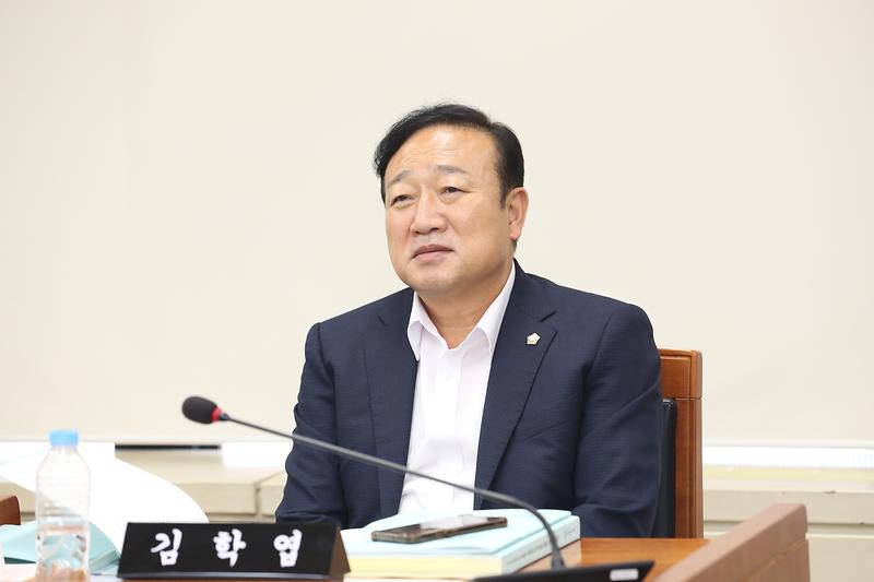 2026.09.18._제283회_임시회_제5차_기획행정안전위원회_(48)-.jpg 이미지