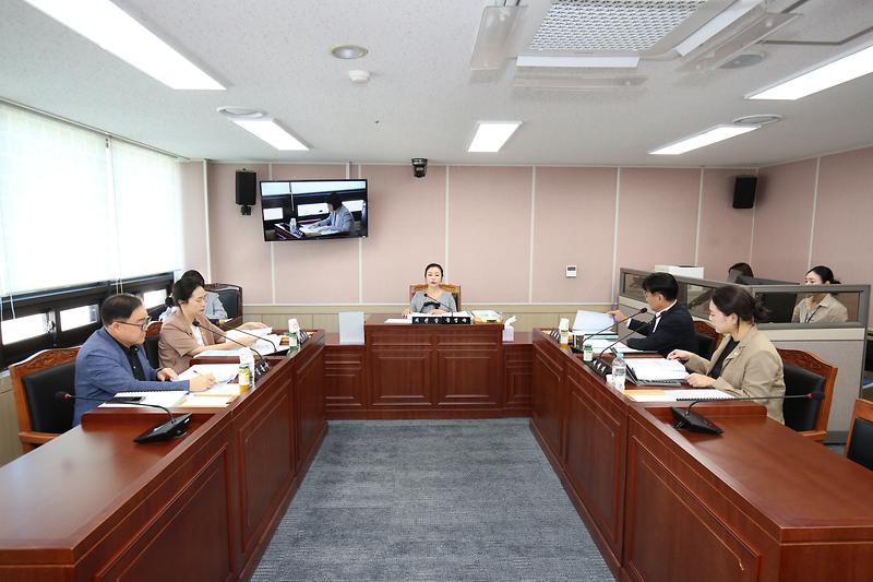 2026.09.22._제283회_임시회_제1차_의회운영위원회_(5)-.jpg 이미지