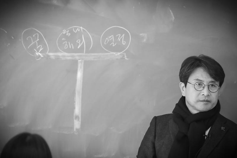 Young-3372.jpg 이미지