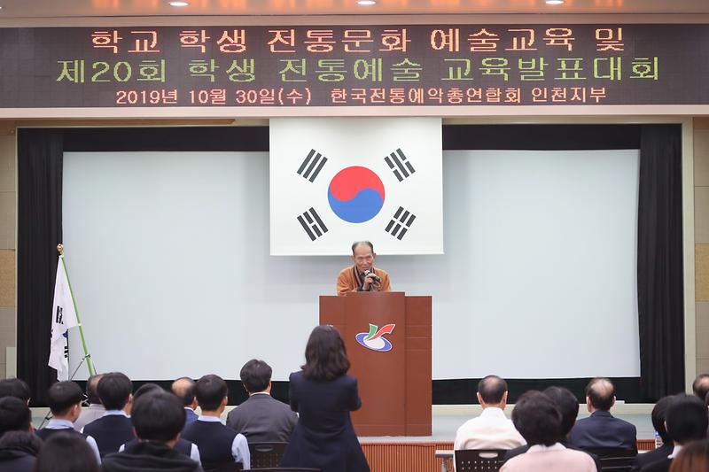 Young-6812.jpg 이미지