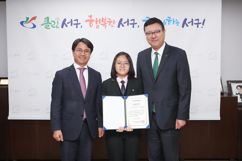 Young-8492.jpg 이미지