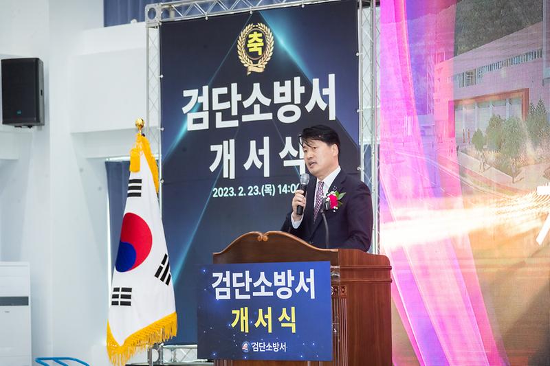 Young-4540.jpg 이미지