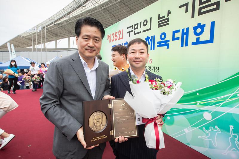 Young-7162.jpg 이미지
