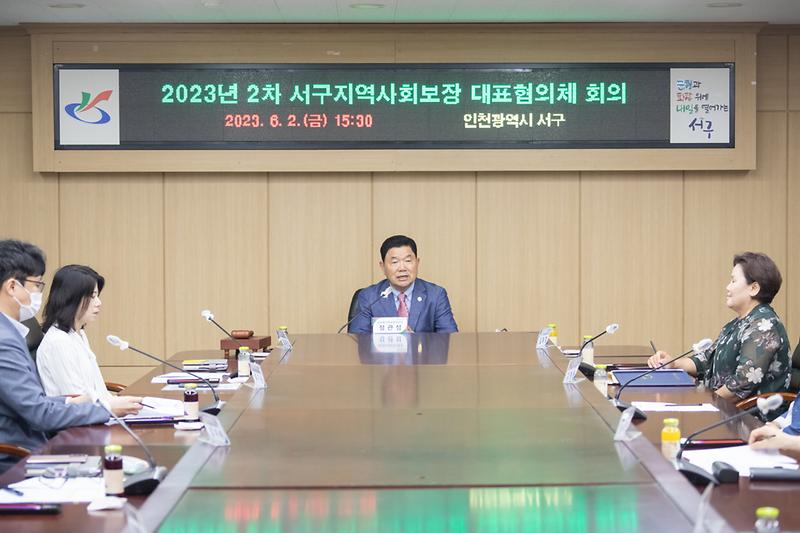Young-7670.jpg 이미지