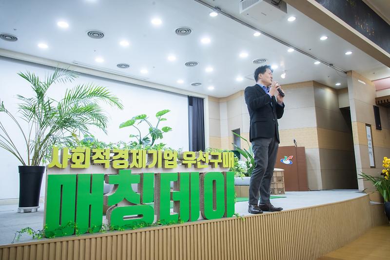 Young-7826.jpg 이미지