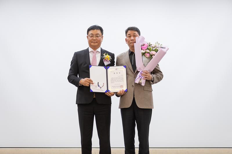 Young-2173.jpg 이미지