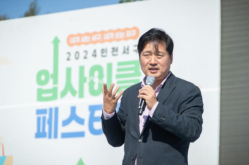 Young-8557.jpg 이미지