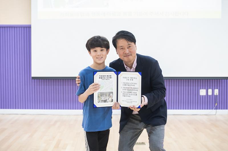 Young-3405.jpg 이미지