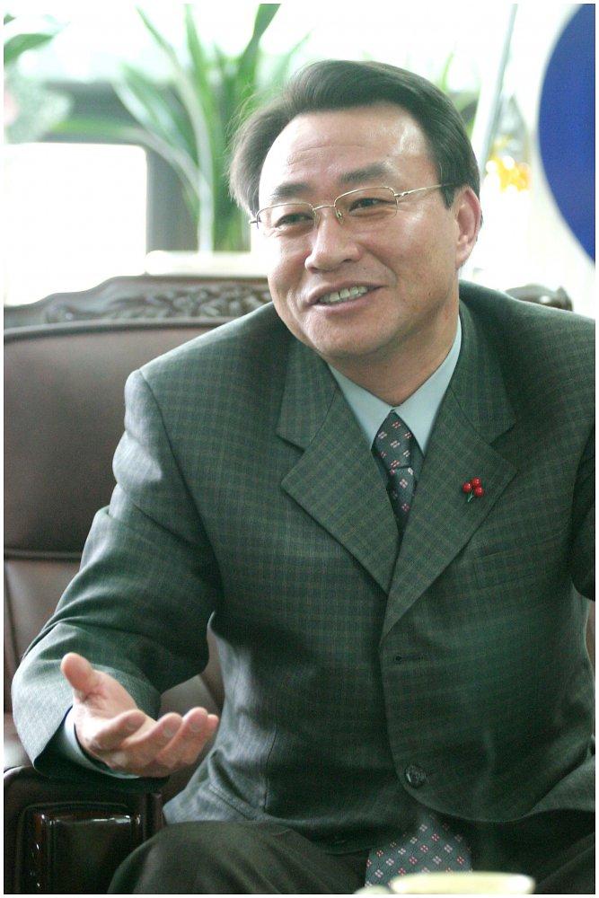 의장 인터뷰 사진