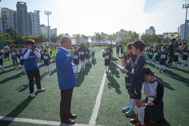 박항서_리더십_축구교실_1.jpg 이미지