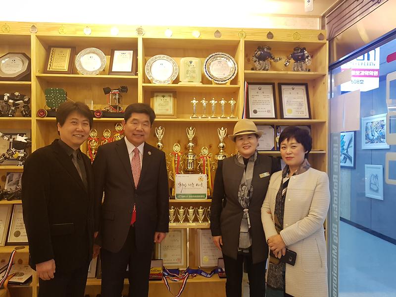 청라1동_희망나눔인증패_제7호,_제8호_전달.jpg 이미지