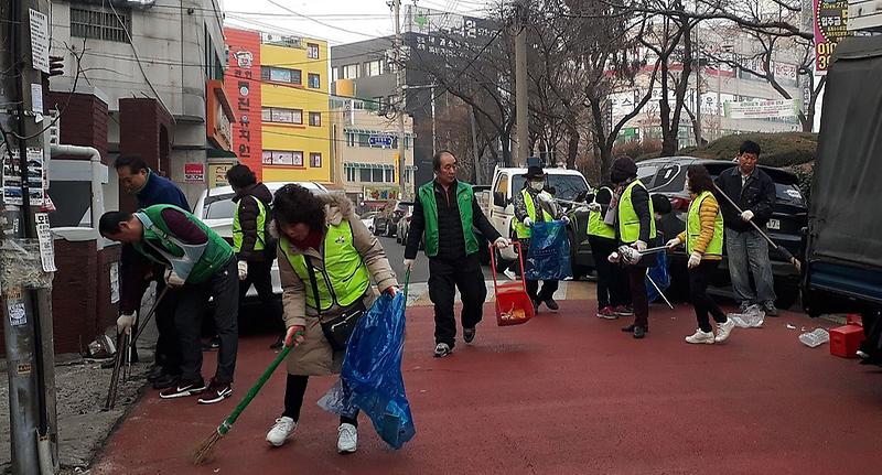 6서구_가좌3동,_새봄맞이_대청소_실시.jpg 이미지
