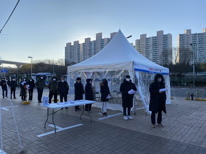3서구,_검암역에_임시_선별진료소_설치...누구나_검사_가능__(3).jpg 이미지